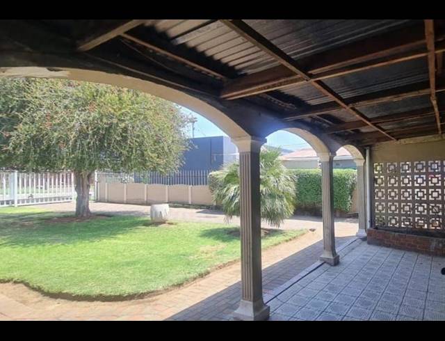 3 BEDROOM HOUSE FOR SALE IN KLIPPOORTJE